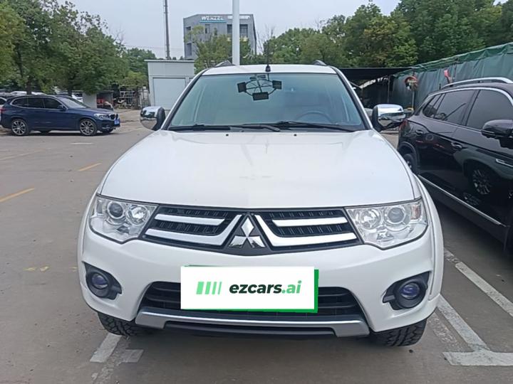 Pajero 2013 3.0L AT AWD Executive photo 2