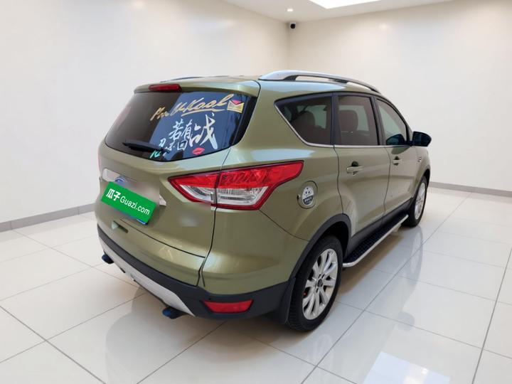 Kuga 2013 1.6L GTDi AWD Elite photo 4