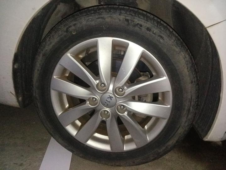 K3 2015 1.6L MT GLS photo 8