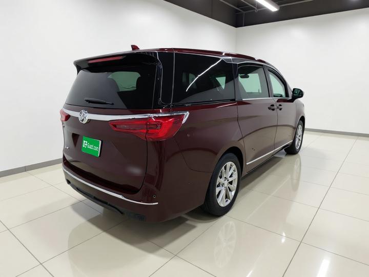 GL8 2022 Avenir 6-Seater photo 4