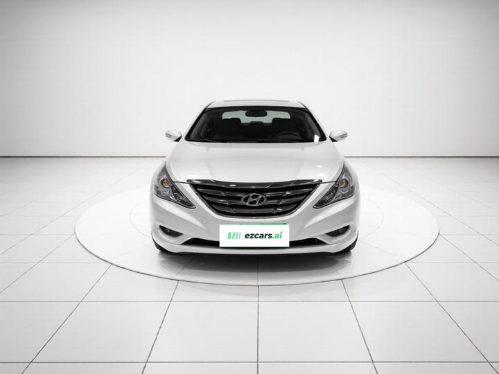 Sonata 2013 2.0L AT Fashion photo 2