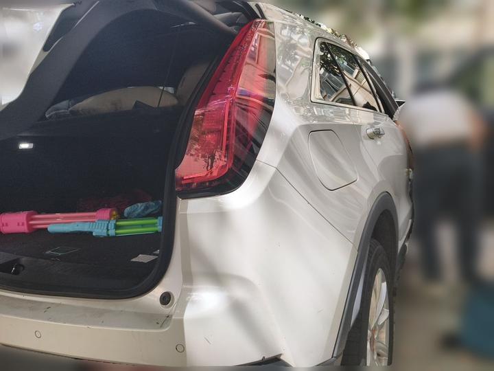XT4 2018 28T RWD Tech photo 6