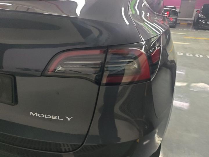 Model Y 2022 Facelift RWD photo 7