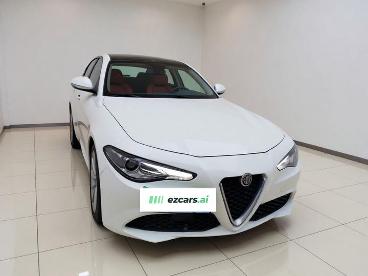 Alfa Romeo Giulia 2017 2.0T 280HP Luxury photo 3