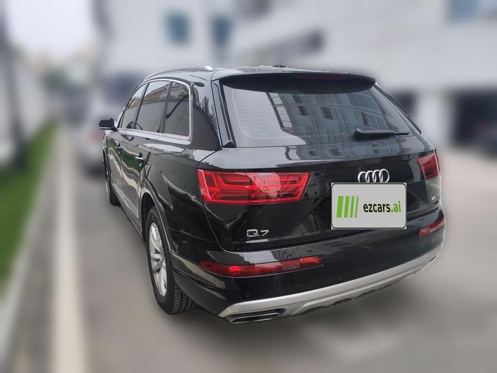 Q7 2016 45 TFSI Tech photo 4