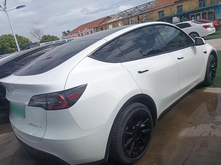 Model Y 2022 Long Range AWD photo 4