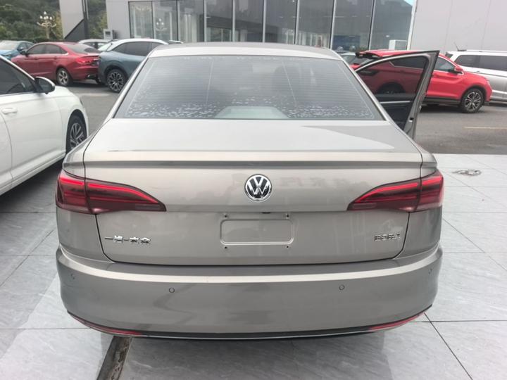 Bora 2020 1.5L MT Comfort photo 3