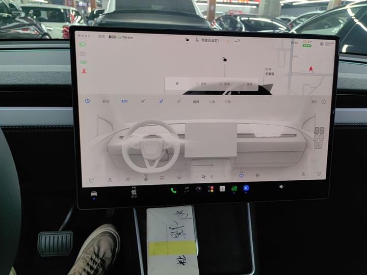 Model Y L 2025 Long Range AWD photo 8