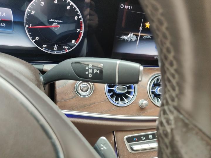 E-Class 2018 E 300 L Luxury photo 6