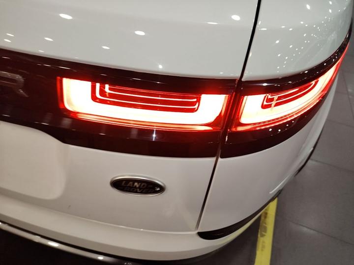 Range Rover Velar 2020 P250 R-DYNAMIC S photo 7