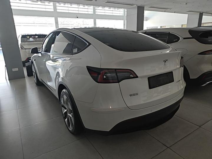 Model Y 2022 RWD photo 4