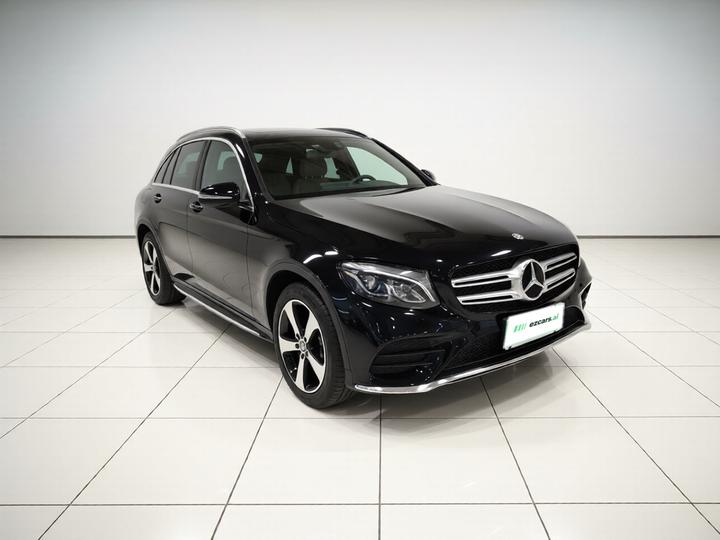 GLC 2018 GLC 260 4MATIC Luxury photo 3