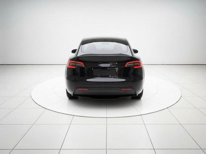 Model Y 2024 RWD photo 3