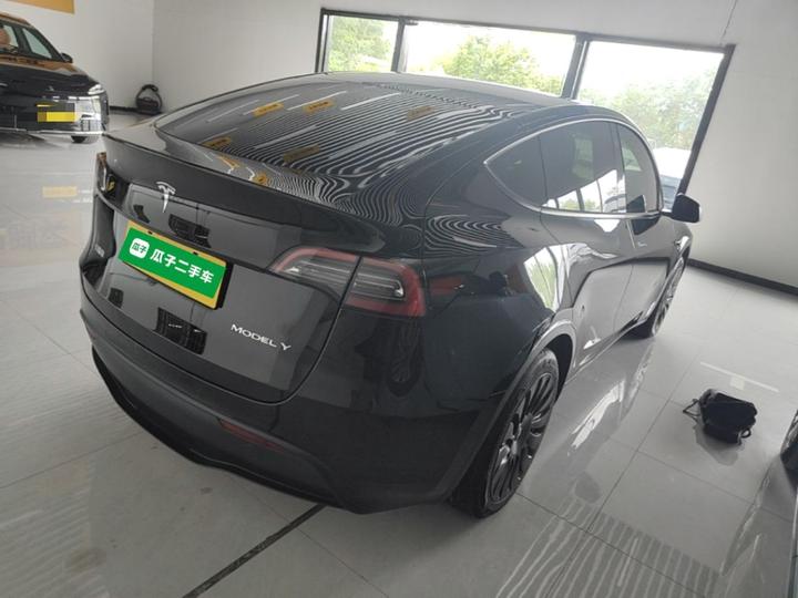 Model Y 2022 Facelift RWD photo 4