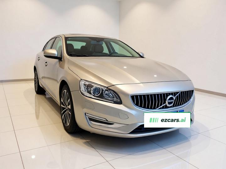 S60 2018 S60L T4 Progressive photo 3