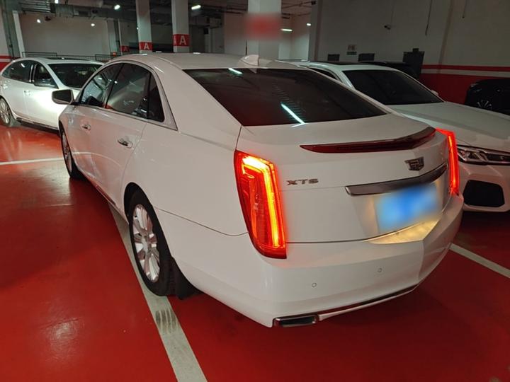 XTS 2017 28T Luxury photo 4