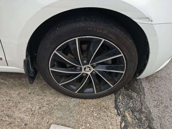 Octavia 2019 TSI280 DSG Luxury China VI photo 8