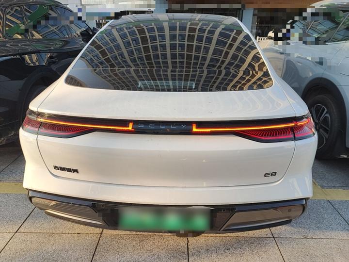 Galaxy E8 2025 620km AWD LiDAR ADAS photo 3