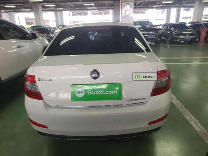 Octavia 2017 1.6L AT photo 3