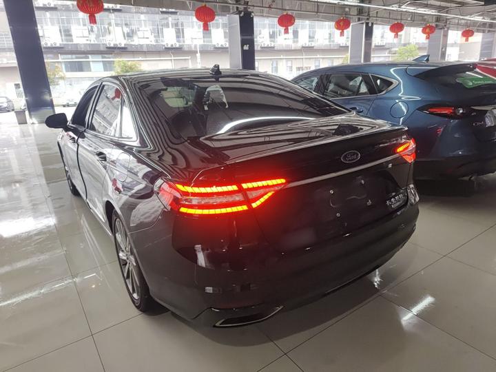 Taurus 2019 EcoBoost 245 Exclusive photo 4