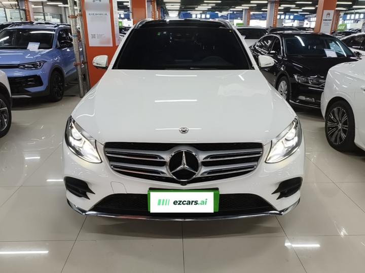 GLC 2019 Facelift GLC 260 L 4MATIC Luxury photo 2