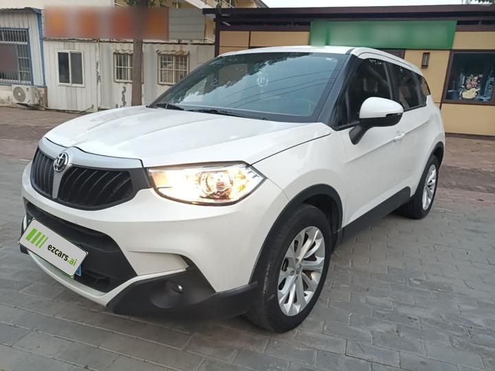 Zhonghua V3 2015 1.5L MT Comfort