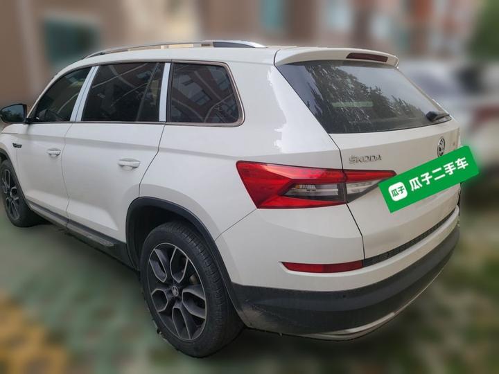 Kodiaq 2017 TSI330 7-Seater RWD Luxury photo 4