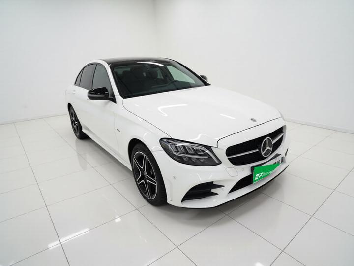 C-Class 2021 C 260 L Sport Starlight Edition photo 3