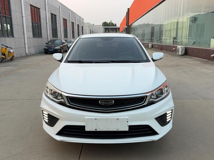 Vision 2020 1.5L CVT photo 2