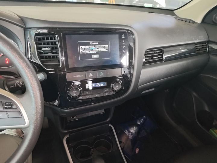 Outlander 2021 2.0L RWD Cruise 5-Seater photo 8