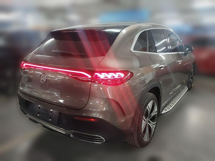 EQE SUV 2023 350 4MATIC Luxury photo 6