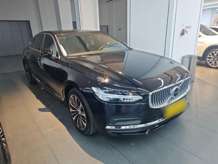 S90 2025 B5 Luxury photo 3