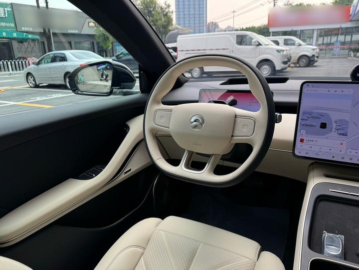 ET5T 2025 75kWh Touring photo 5