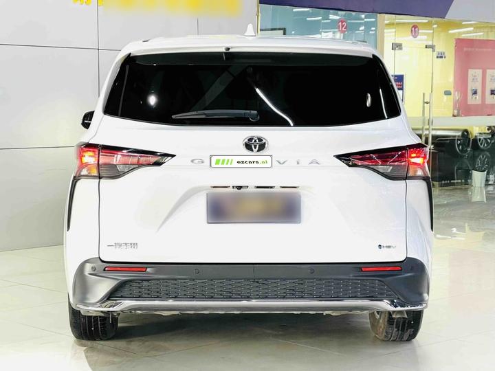 Granvia 2024 2.5L Hybrid Comfort photo 5