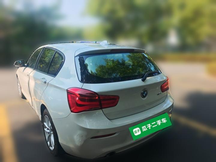 1 Series Imported 2015 118i Leading photo 4