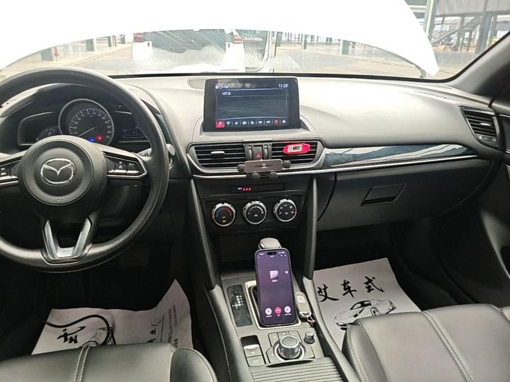 CX-4 2021 2.0L AT RWD photo 8