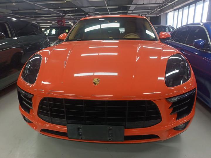 2014 Macan 2.0T photo 2