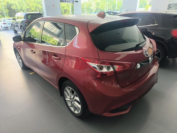 Tiida 2021 1.6L CVT photo 4