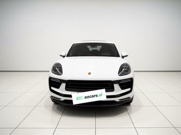 2023 Macan 2.0T photo 2