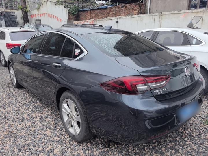Regal 2019 20T Elite China VI photo 4