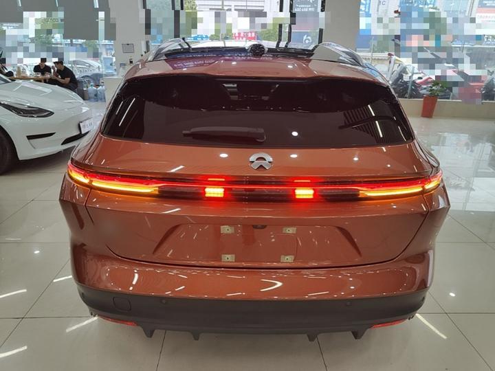 ET5T 2023 75kWh Touring photo 3