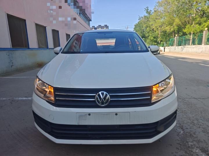 Santana 2021 1.5L AT photo 2