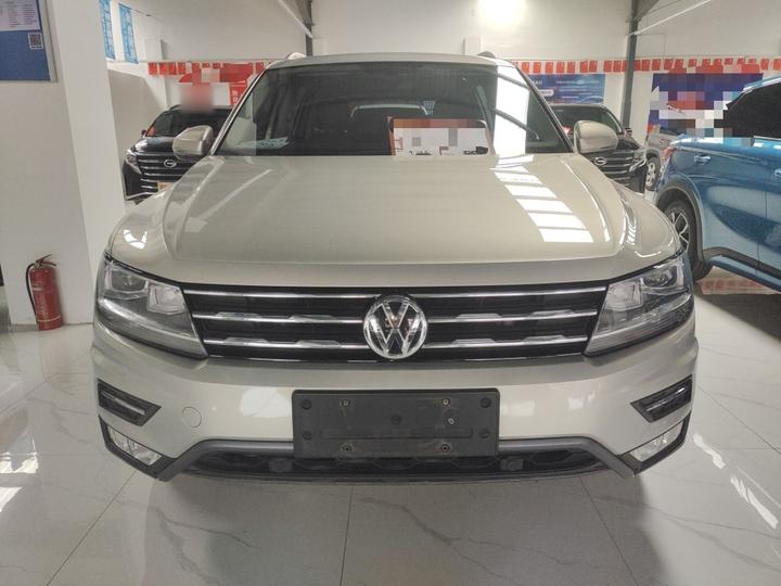 Tiguan L 2019 Facelift 330TSI AT RWD Luxury China VI photo 2