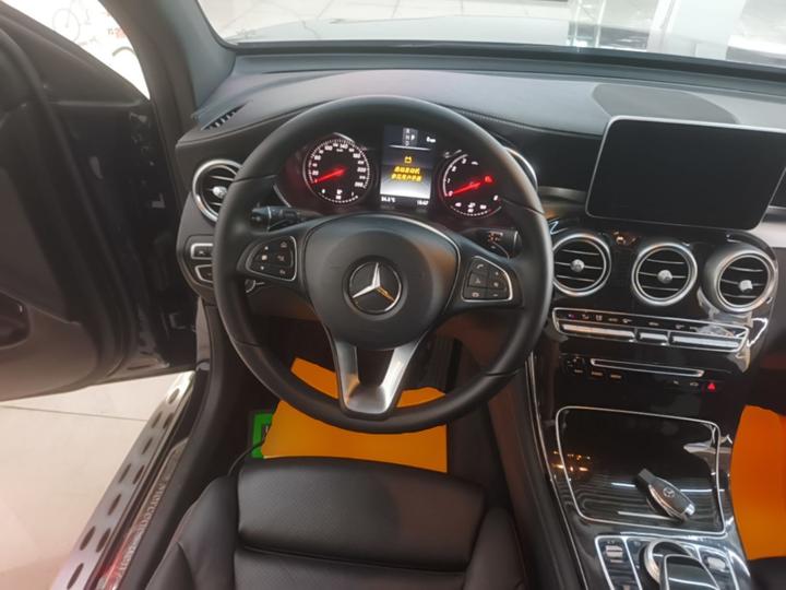 GLC 2018 Facelift GLC 260 4MATIC Luxury photo 6