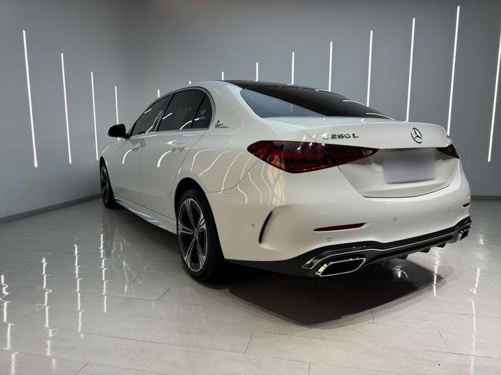 C-Class 2023 C 260 L Sport 4MATIC photo 3
