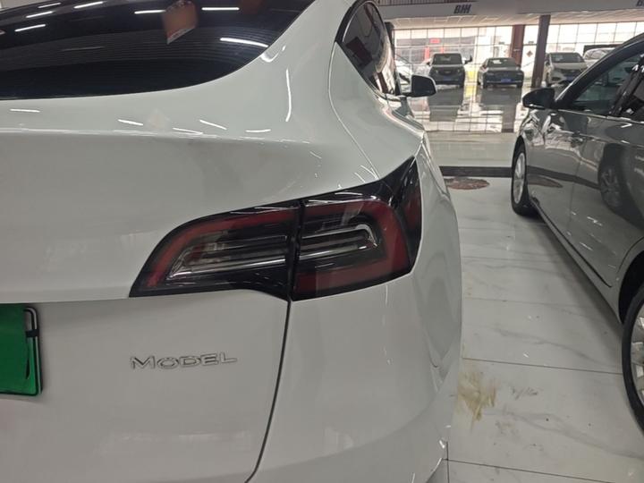 Model Y 2022 Facelift Long Range AWD photo 7