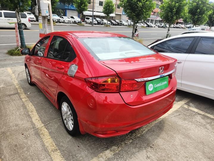 2015 1.5L CVT Comfort photo 4