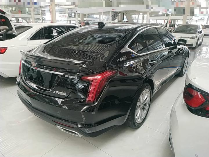 CT5 2022 28T Luxury Standard photo 4