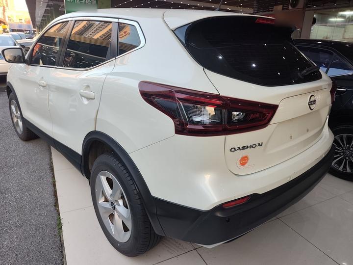 Qashqai 2023 Classic 2.0L CVT XV Comfort photo 3