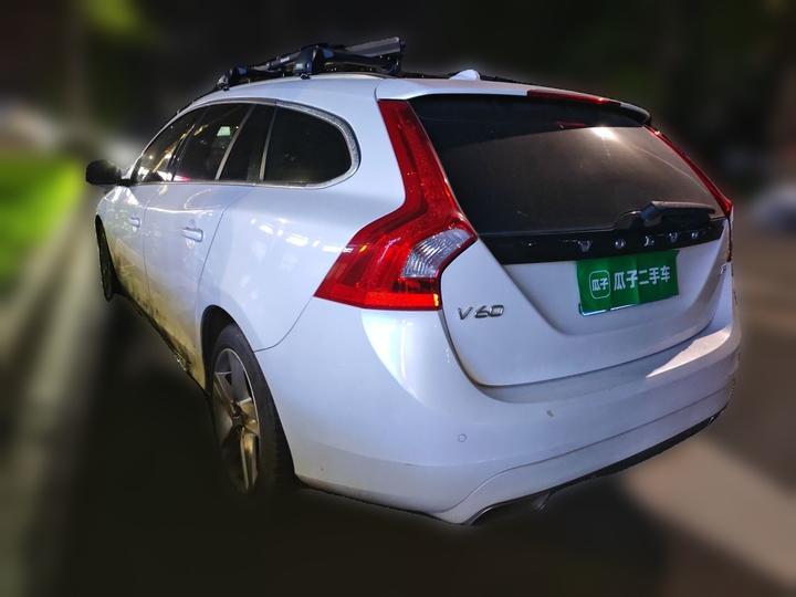 V60 2015 T5 photo 4